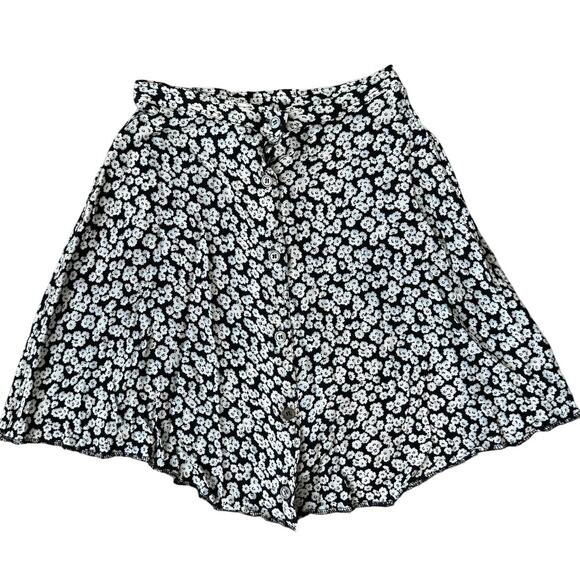 Vintage Anne Klein II Black/White Floral Flowy Lightweight Skirt, Size 8 - Picture 1 of 7